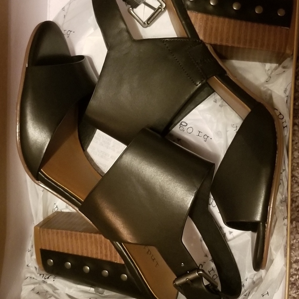 Brand new sandals